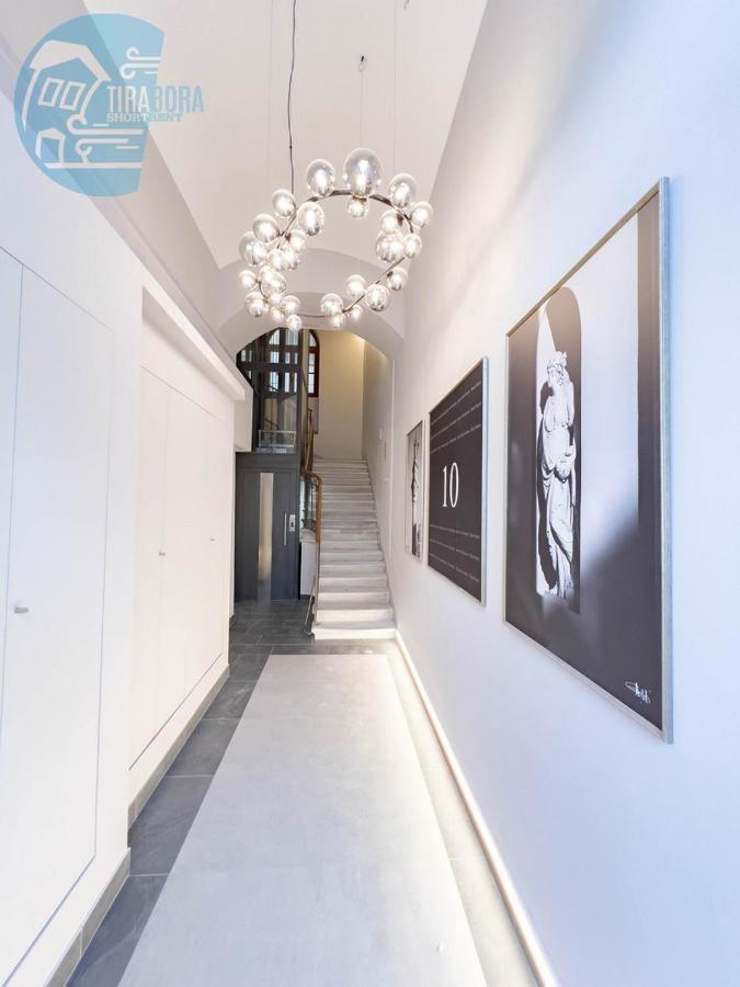 Appartamento Piazza Della Borsa 3C Tirabora Short Rent Trieste Esterno foto