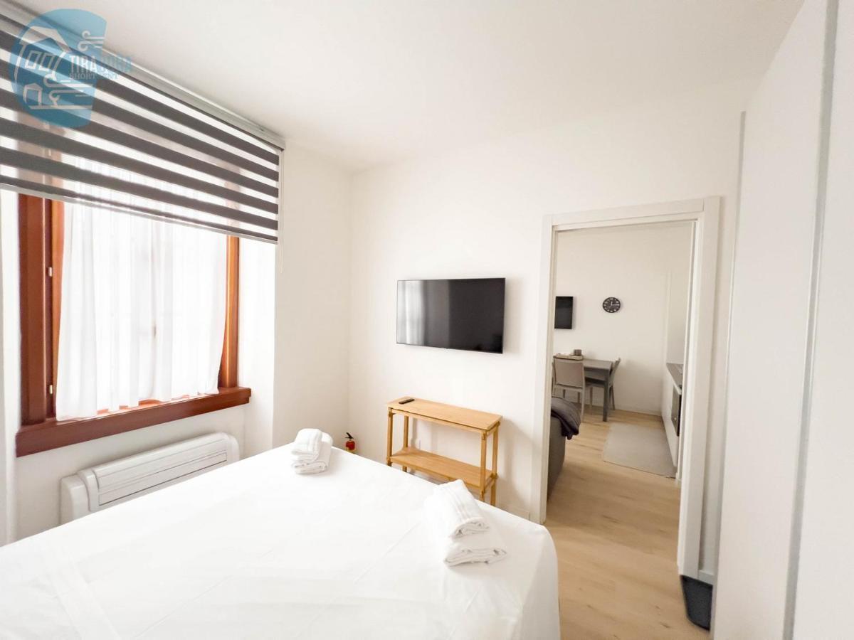 Appartamento Piazza Della Borsa 3C Tirabora Short Rent Trieste Esterno foto