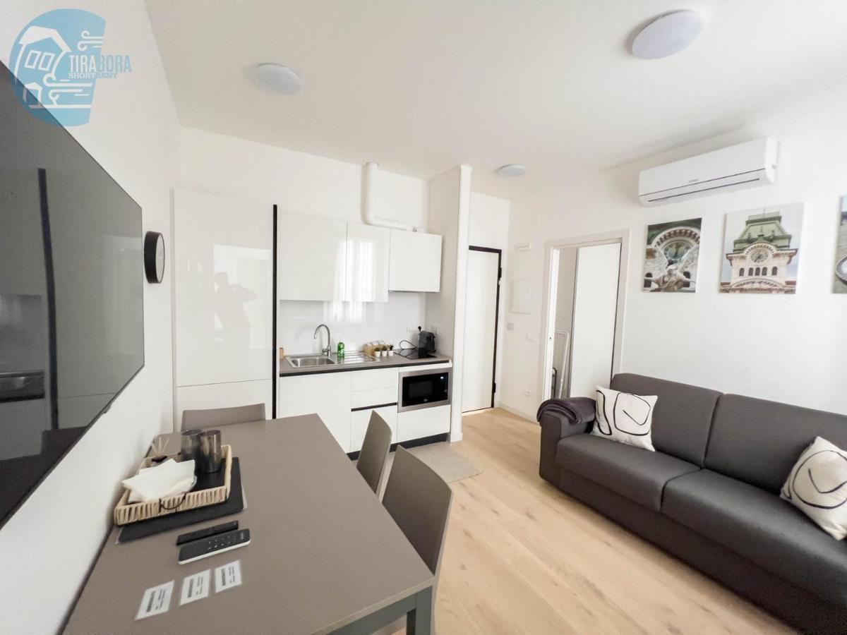 Appartamento Piazza Della Borsa 3C Tirabora Short Rent Trieste Esterno foto