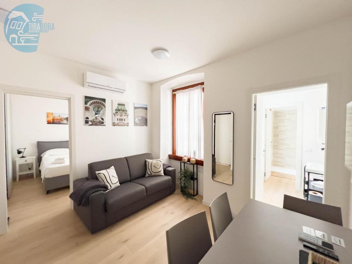 Appartamento Piazza Della Borsa 3C Tirabora Short Rent Trieste Esterno foto